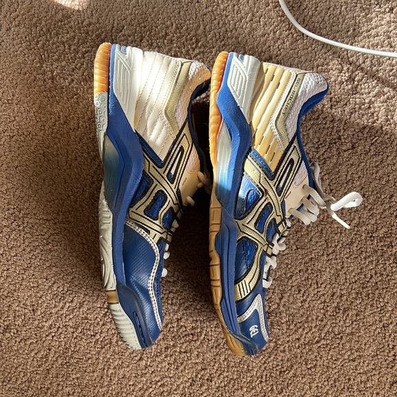 ASICS Court Shoes - Picture 3 of 4